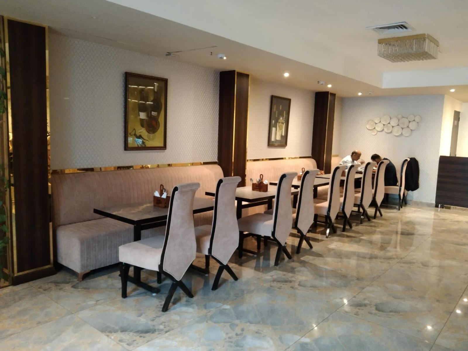Crown Ceremonies Hotel Faridabad Ngoại thất bức ảnh